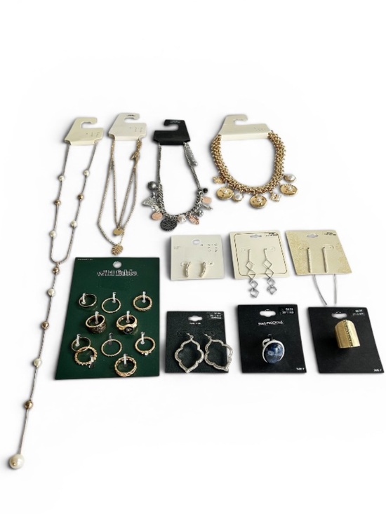 Jewelry - NWT Jewelry Bundle Necklaces, Earrings & Rings Mixed Brands Gold Silver‎
